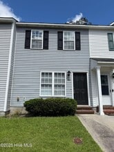Building Photo - 364 Bracken Pl