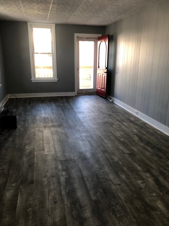 131 N College St, Palmyra, PA 17078 Townhome Rentals in Palmyra PA