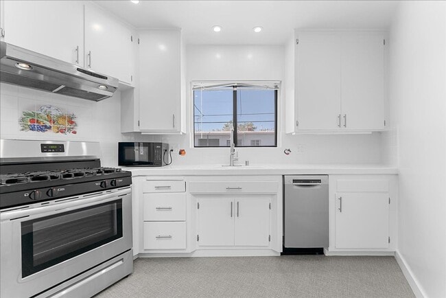 Foto del edificio - 1739 Washington Way