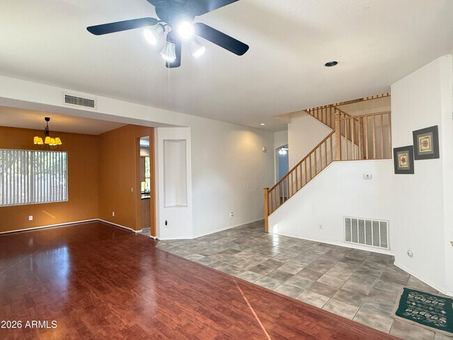 Foto del edificio - 9786 S La Rosa Dr