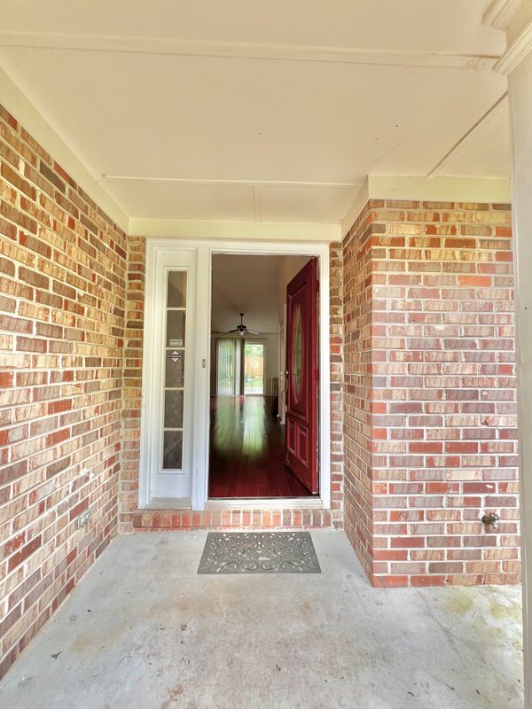 Building Photo - 1295 Taylor Oaks Dr