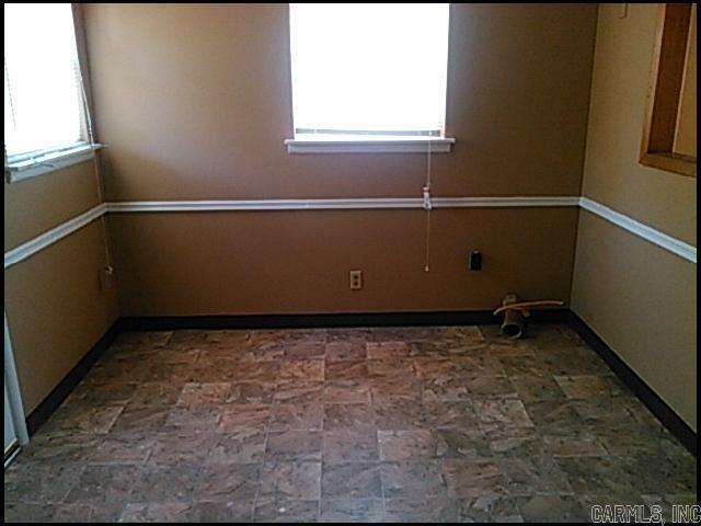 Foto del edificio - 7500 Redwood Dr