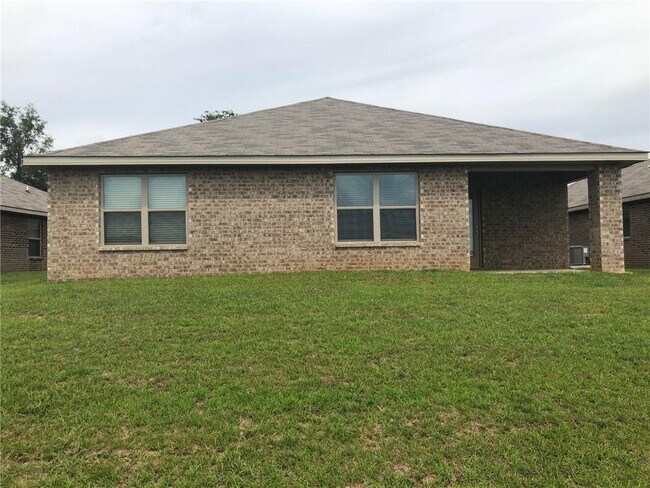 Foto del edificio - 1518 Majesty Loop