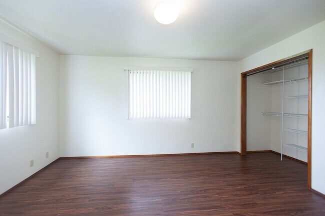 Foto del edificio - LOVELY 3BD 2.5BA HOME in KURTISTOWN