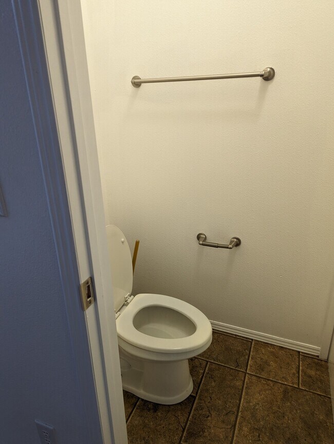 819 S Comstock Rd, Sutherlin, OR 97479 House Rental in Sutherlin, OR