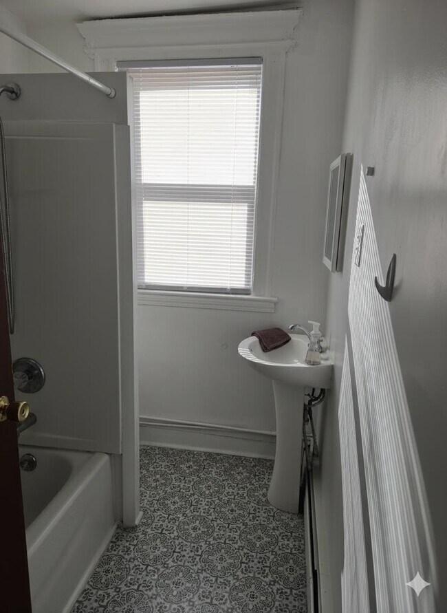 Foto del edificio - 200 Nunda Ave