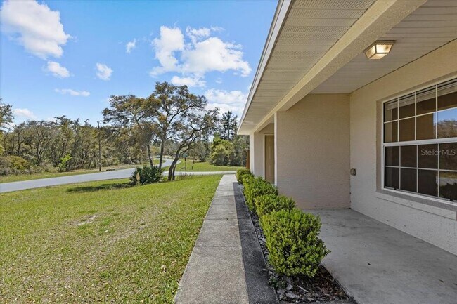 Foto del edificio - 16111 SW 35th Court Rd