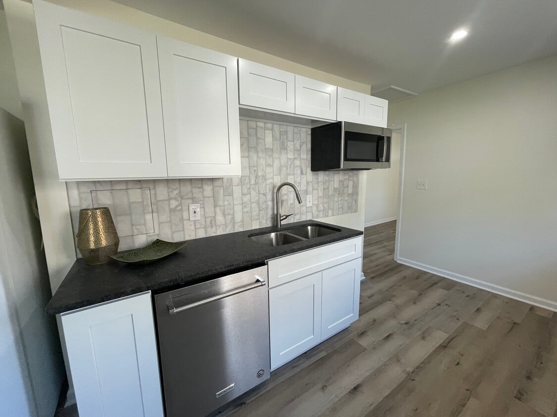 New floors, cabinets and granite countertops - 334 Chase Rd