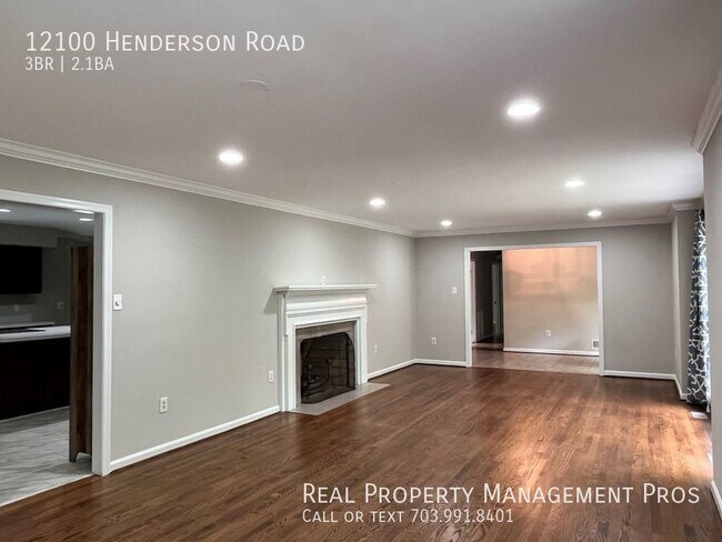 Foto del edificio - 12100 Henderson Rd