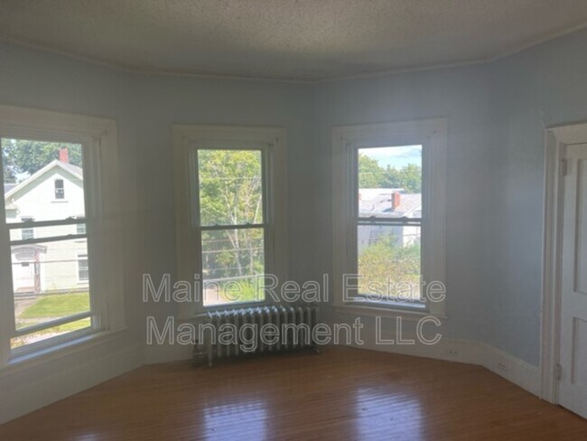 Building Photo - 84 Ohio St