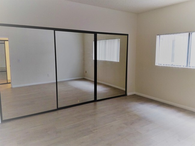 Building Photo - 2584 S Centinela Ave