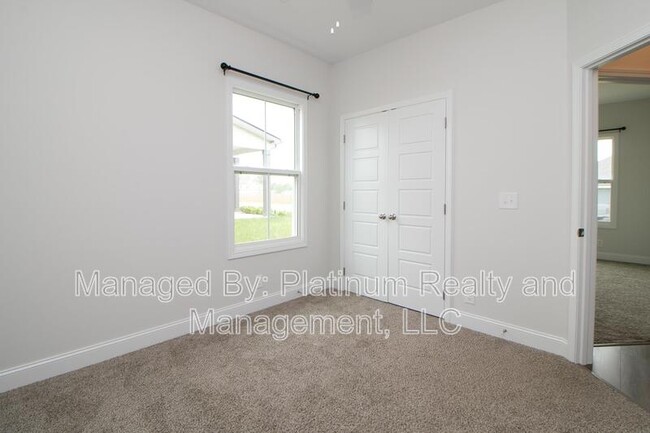 Foto del edificio - 234 Wexford Wy