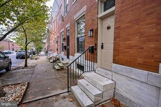 Building Photo - 3809 Foster Ave