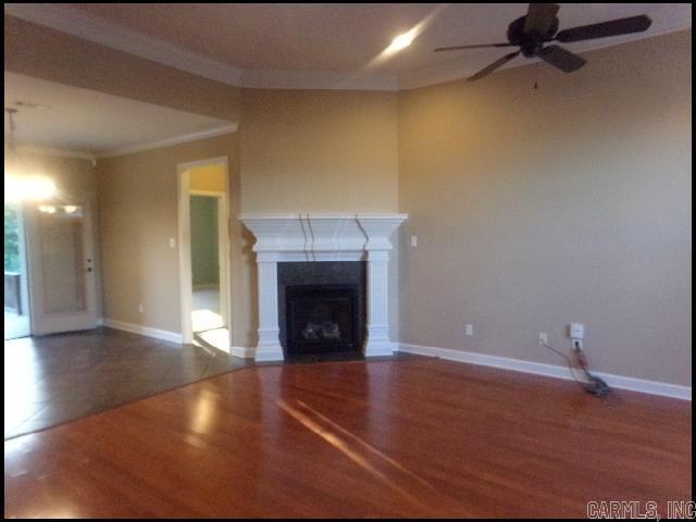 Foto del edificio - 2025 Glenn Arbor Ct