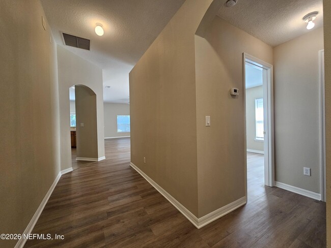 Building Photo - 1616 Austin Ln