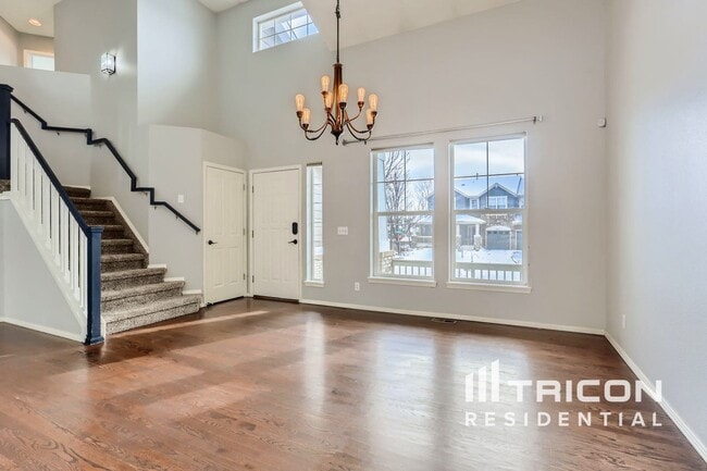 Building Photo - 4565 Larksong Dr