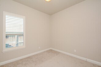 Building Photo - 3617 Bartlett Way Dr