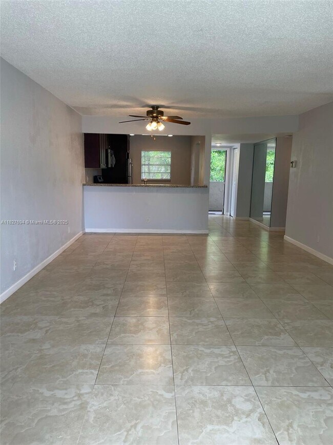 Building Photo - 2900 Fiore Way