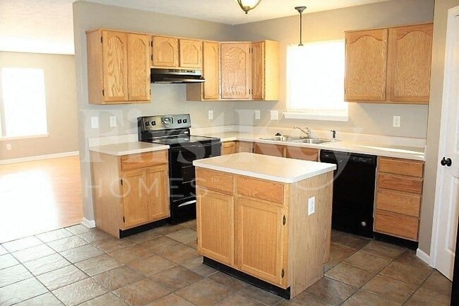 Building Photo - 3624 Fredricksburg Dr