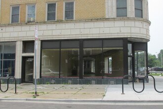 Building Photo - 1729 W 91st St