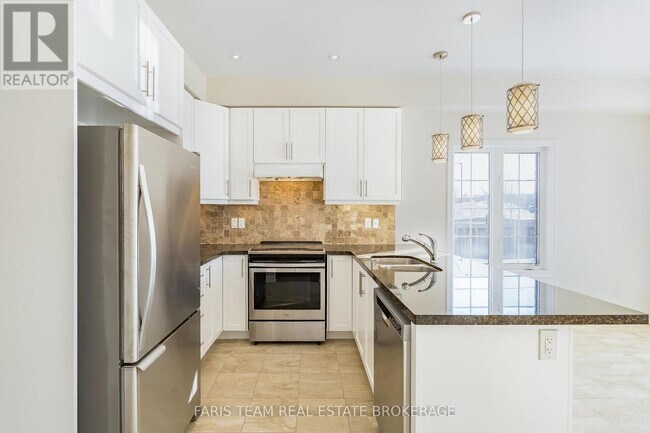 Photo du bâtiment - 41 Diana Dr