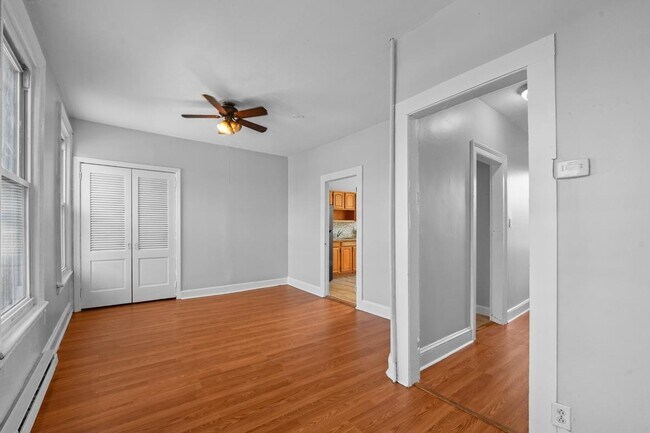 Foto del edificio - 6118 Palisade Ave