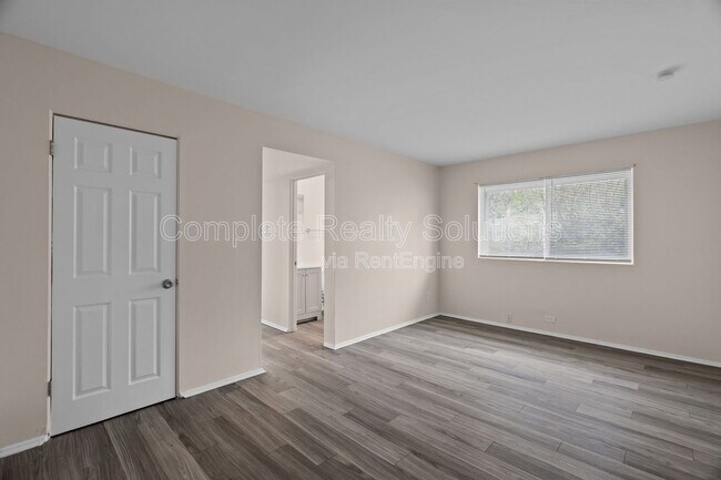 Foto del edificio - 2323 Woodson Rd
