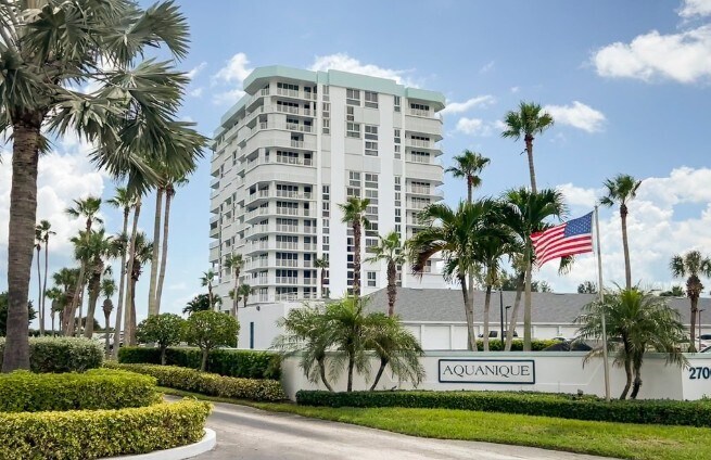 Foto principal - 2700 Highway A 1 A Hwy
