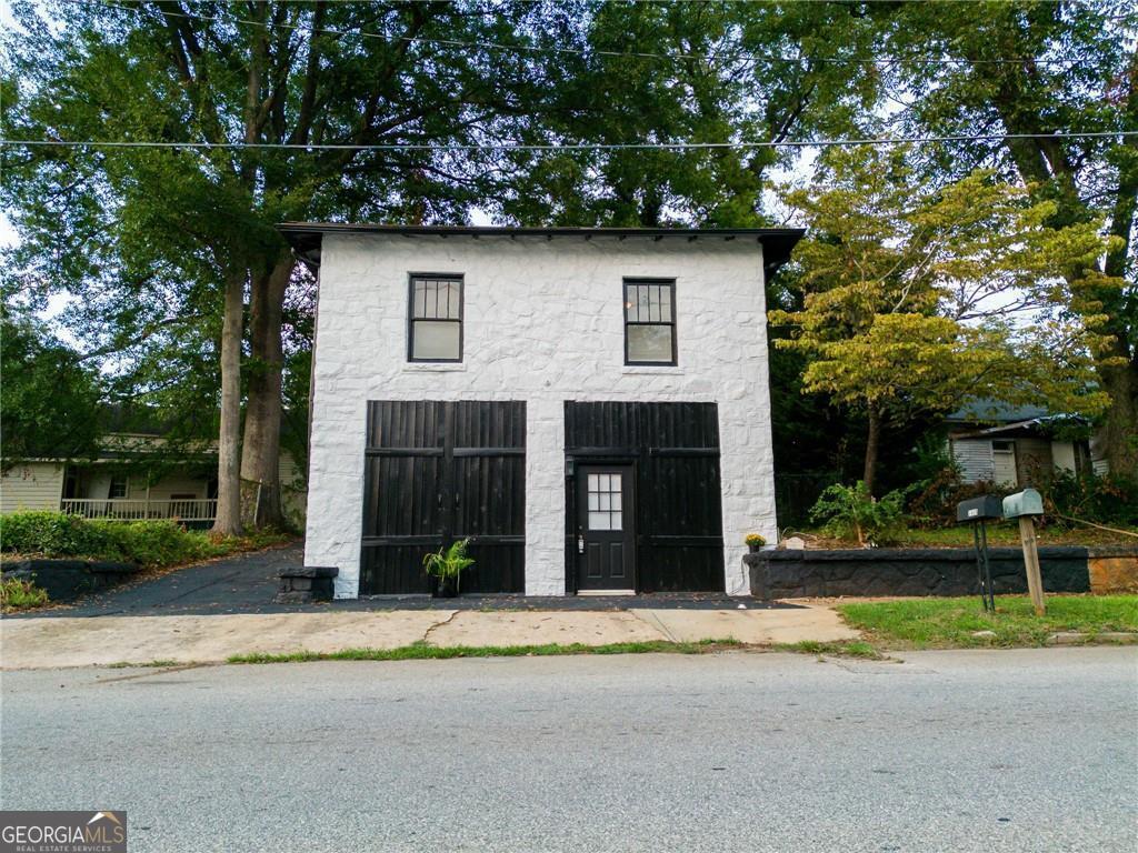 Primary Photo - 340 W Washington St