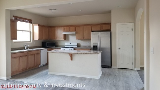 Building Photo - 3 br, 2.5 bath House - 283 Woodland Moss Road