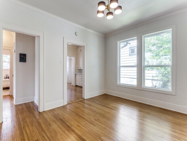 Foto del edificio - 207 E 33rd St