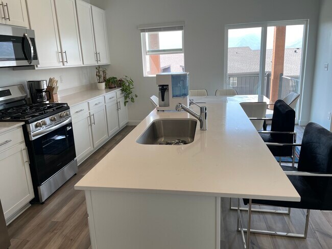 Cocina gourmet - 2479 Wildwood Ln