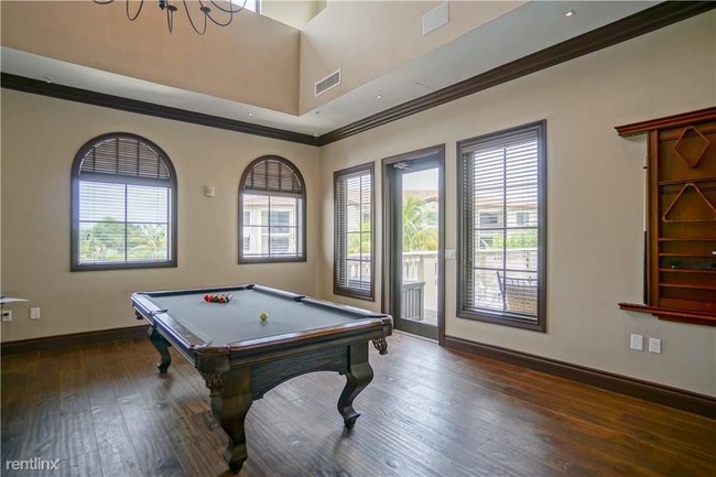 Foto del edificio - 2 br, 1 bath  - 1036 NW 87th Ave