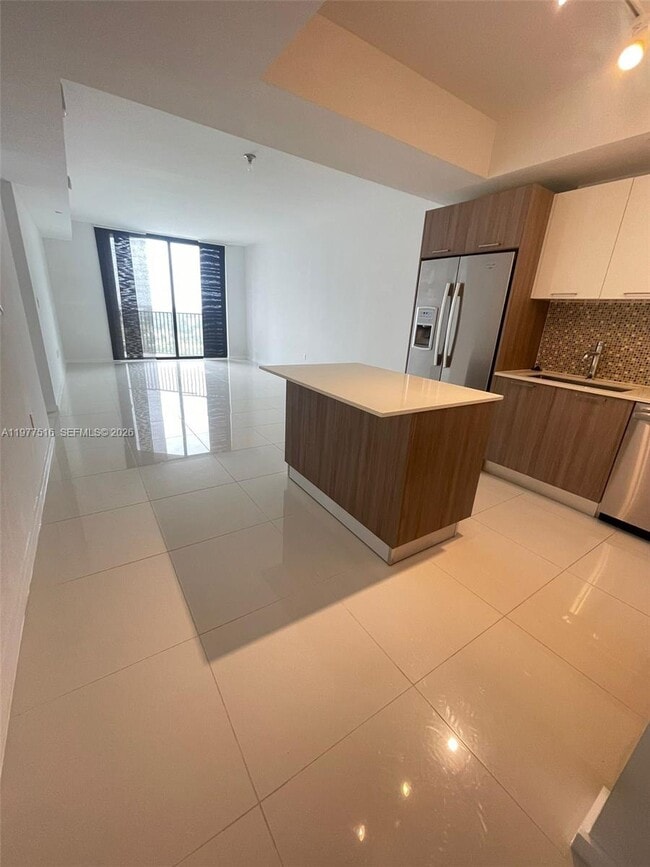 Building Photo - 5300 Paseo Blvd