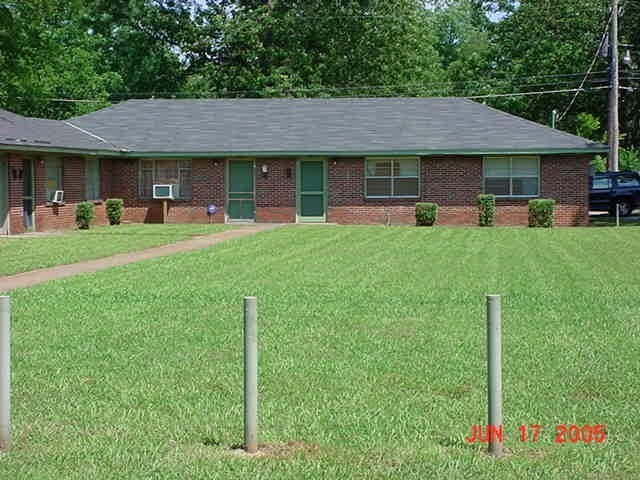 Building Photo - Longview Apartments