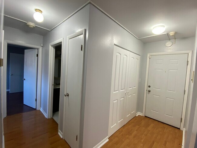 Building Photo - 4500 Beau Monde Dr
