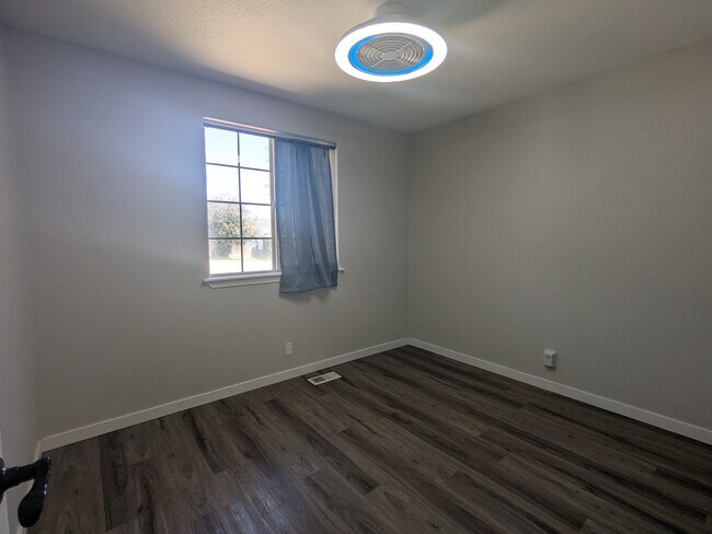 Foto del edificio - 535 Sawtooth St