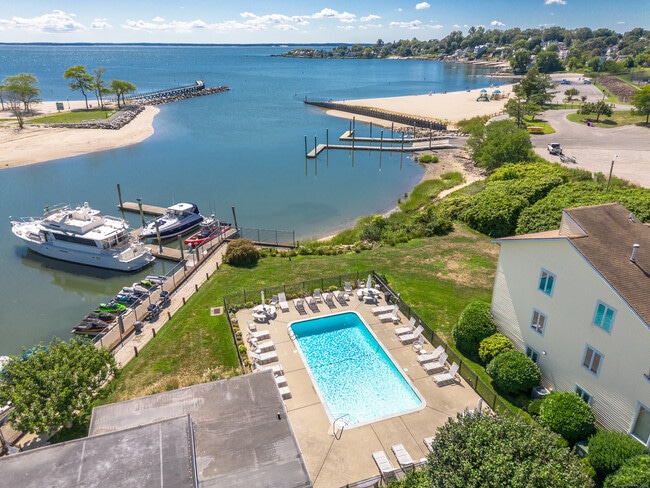 Foto del edificio - 61 Seaview Ave