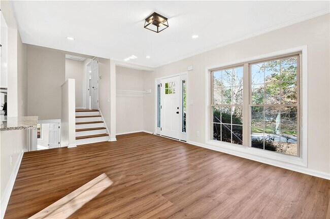 Foto del edificio - 2918 Highland Dr SE