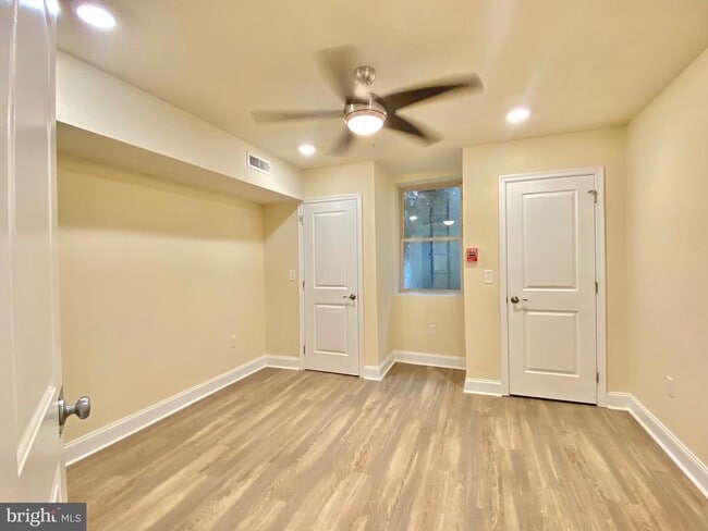 Foto del edificio - 1950 N Gratz St