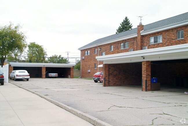 Building Photo - 25885 Jefferson Ave