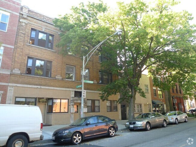 Building Photo - 1448 N Leavitt St
