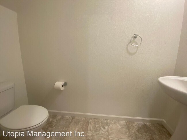 Foto del edificio - 3 br, 2.5 bath House - 2539 Judith Resnik Ave
