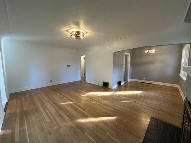 Foto del edificio - Wonderful 2+ Bedroom 1 Bath Shadle Area Home