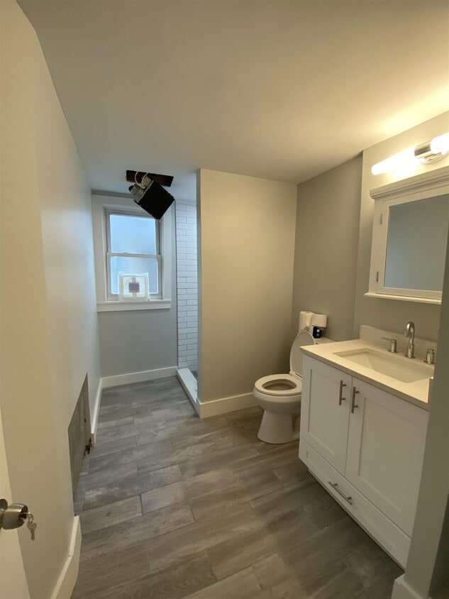 Building Photo - 8 Fiske Ave