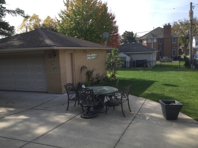 Back yard - 1308 Courtland Ave