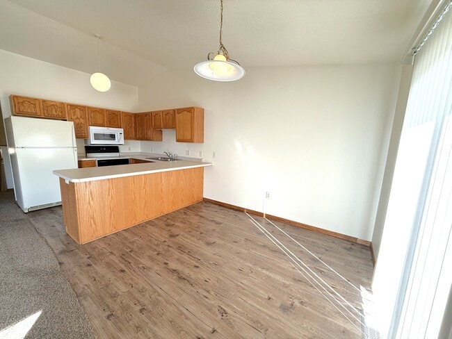 Building Photo - 310 Scheidler Rd