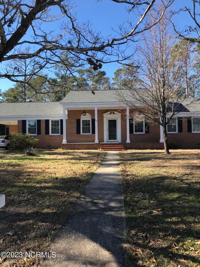 Building Photo - 203 Green Dolphin St