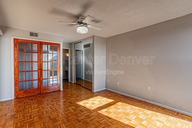 Building Photo - 740 N Pearl St