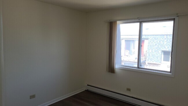 Building Photo - 1319 Baldwin Ct
